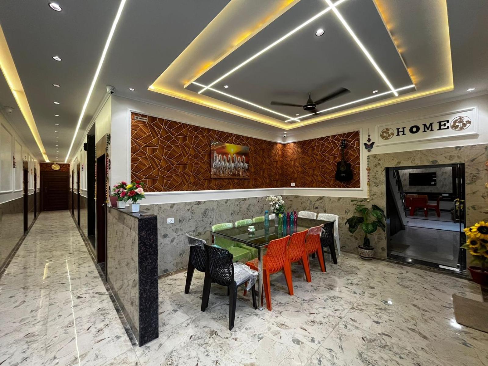Taj Point-the Trippizo Traveller House Homestay