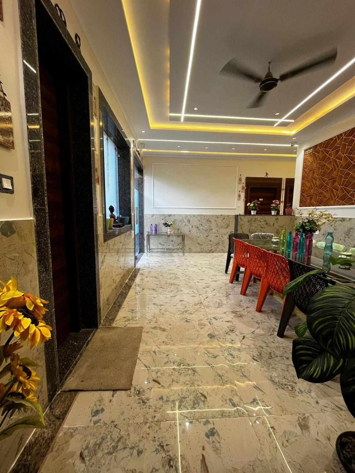 Taj Point-the Trippizo Traveller House Homestay