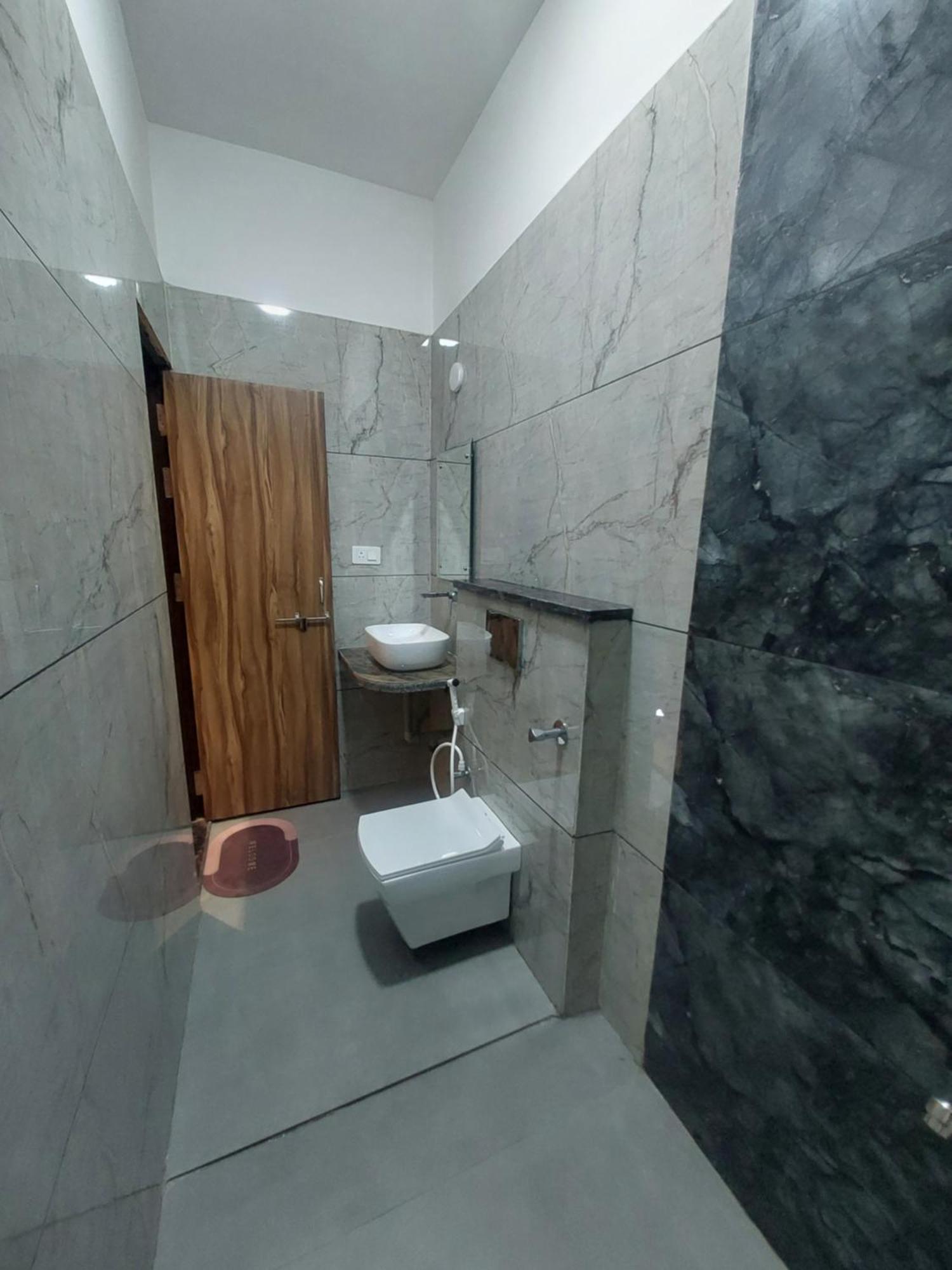 Taj Point-the Trippizo Traveller House Agra (Uttar Pradesh)