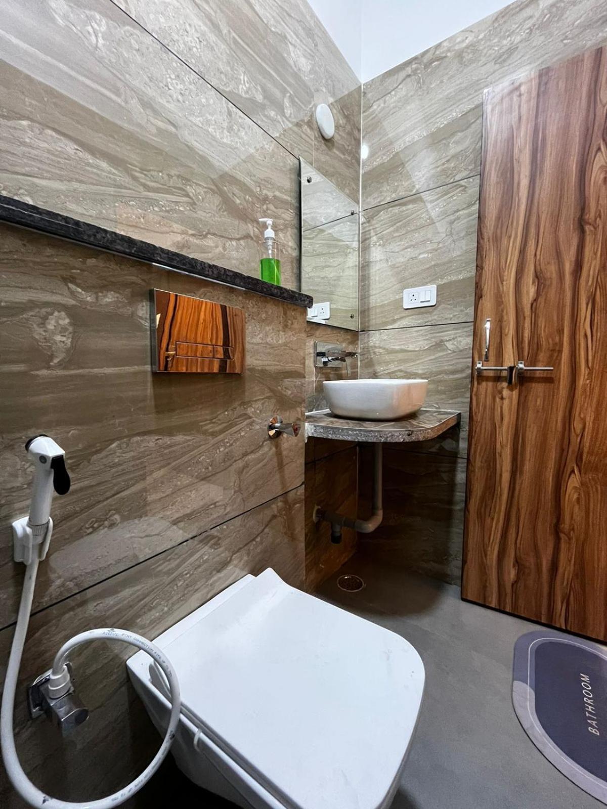 Homestay Taj Point-the Trippizo Traveller House *