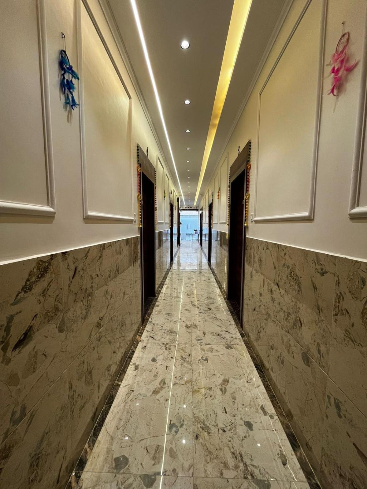 Taj Point-the Trippizo Traveller House